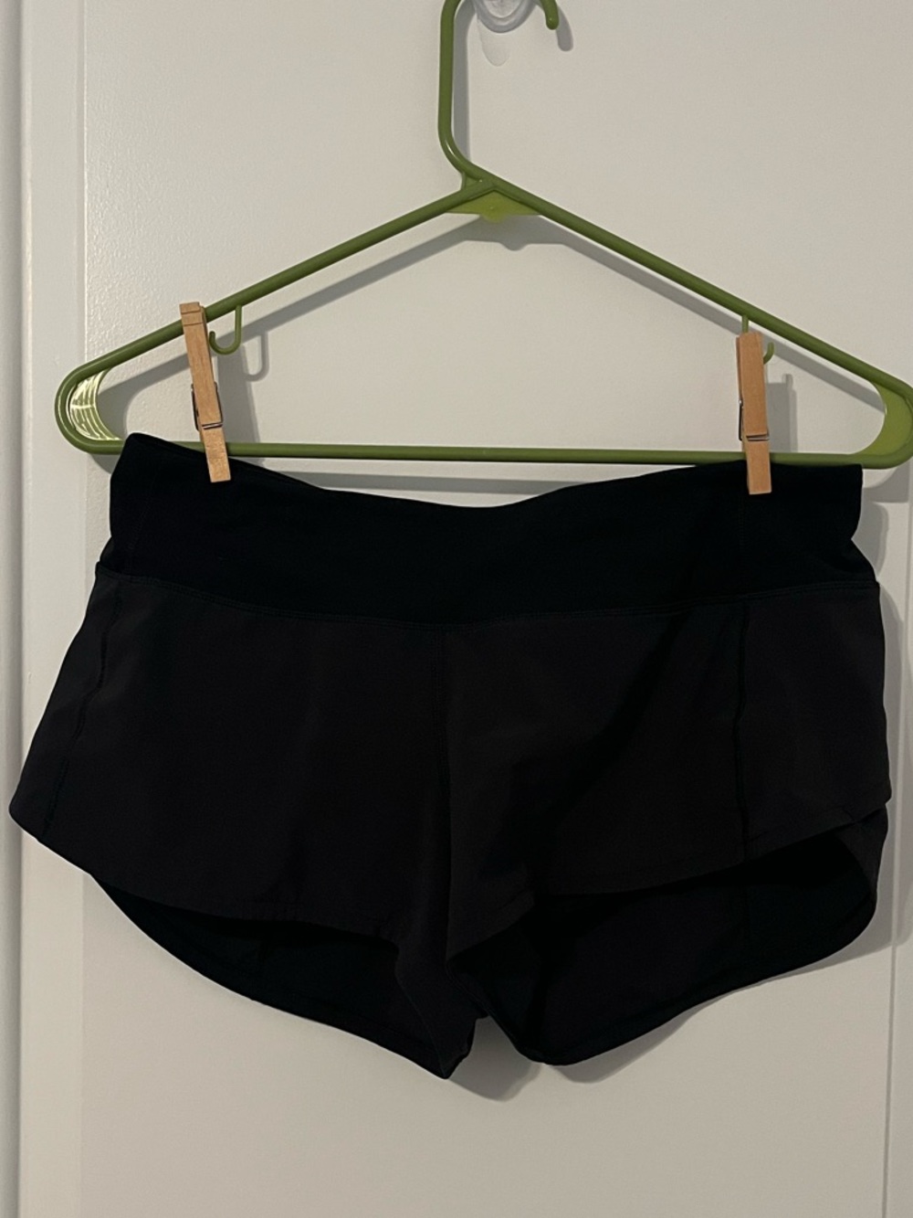 Lululemon shorts - Picture 2 of 7